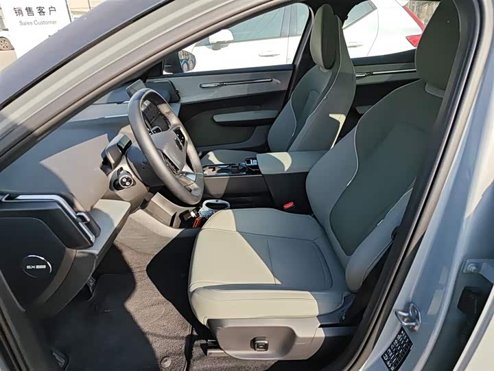 Volvo EX30 2025 2025款 后驱长续航版 Ultra