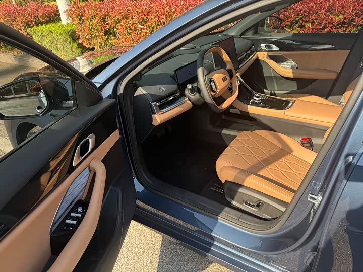 Zdjęcie 8 - Geely Galaxy A7