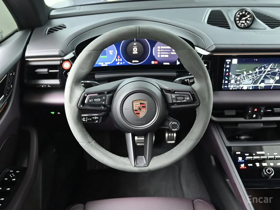 Porsche Macan 2024 Base 4