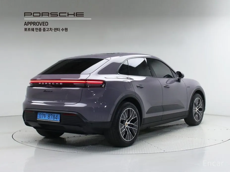 Porsche Macan 2024 Base 4