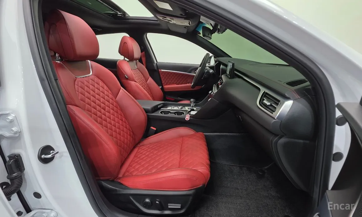 Genesis G70 2020 Gasoline 2.5T 2WD