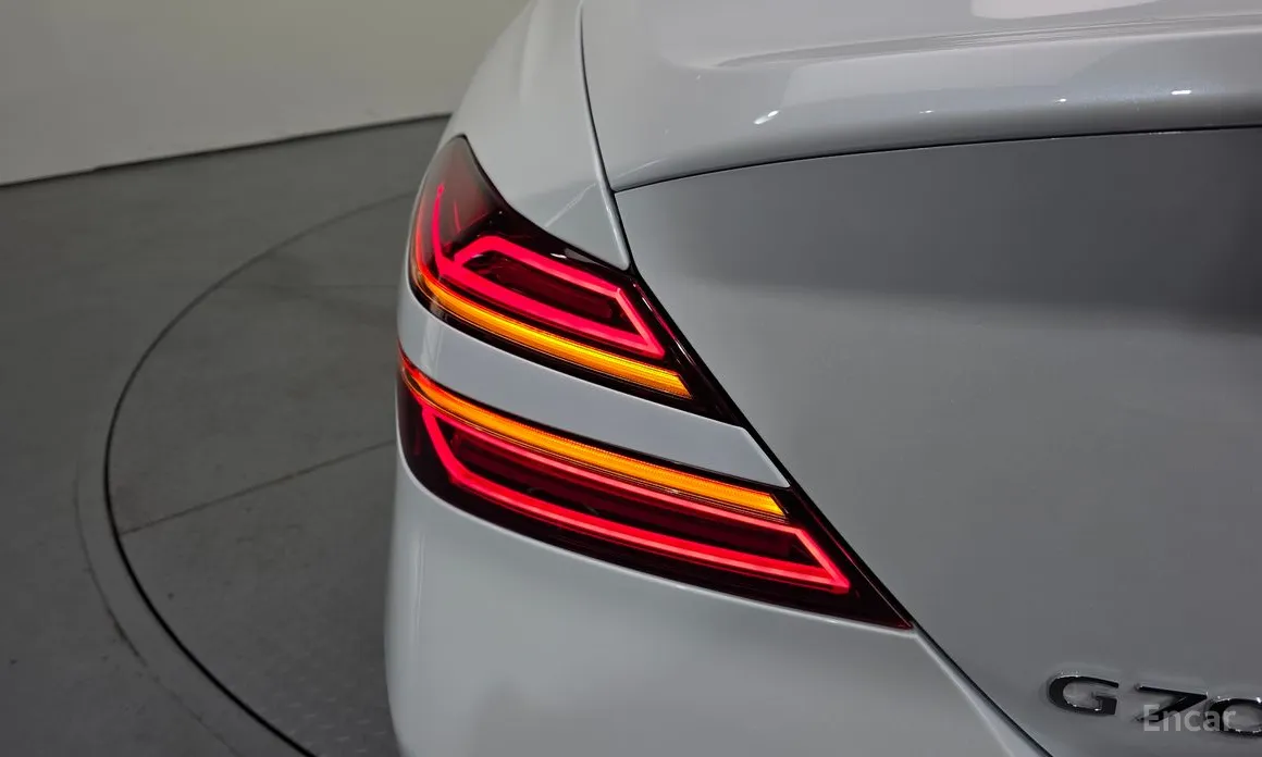 Genesis G70 2020 Gasoline 2.5T 2WD