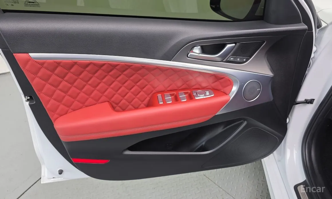 Genesis G70 2020 Gasoline 2.5T 2WD