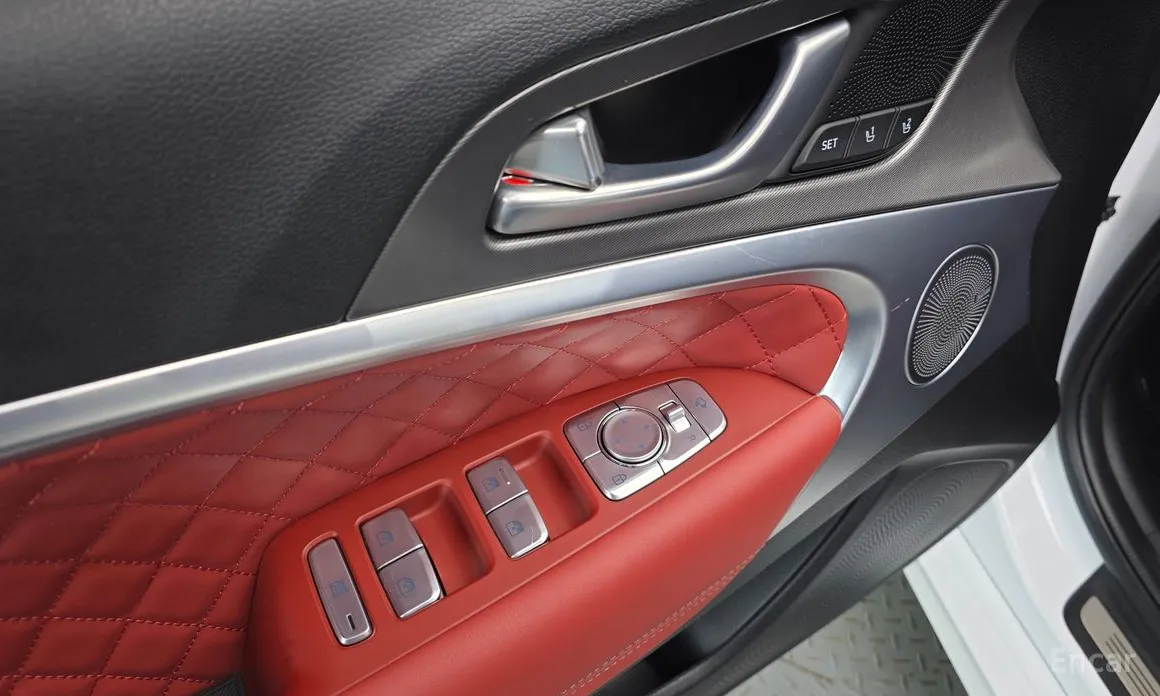 Genesis G70 2020 Gasoline 2.5T 2WD