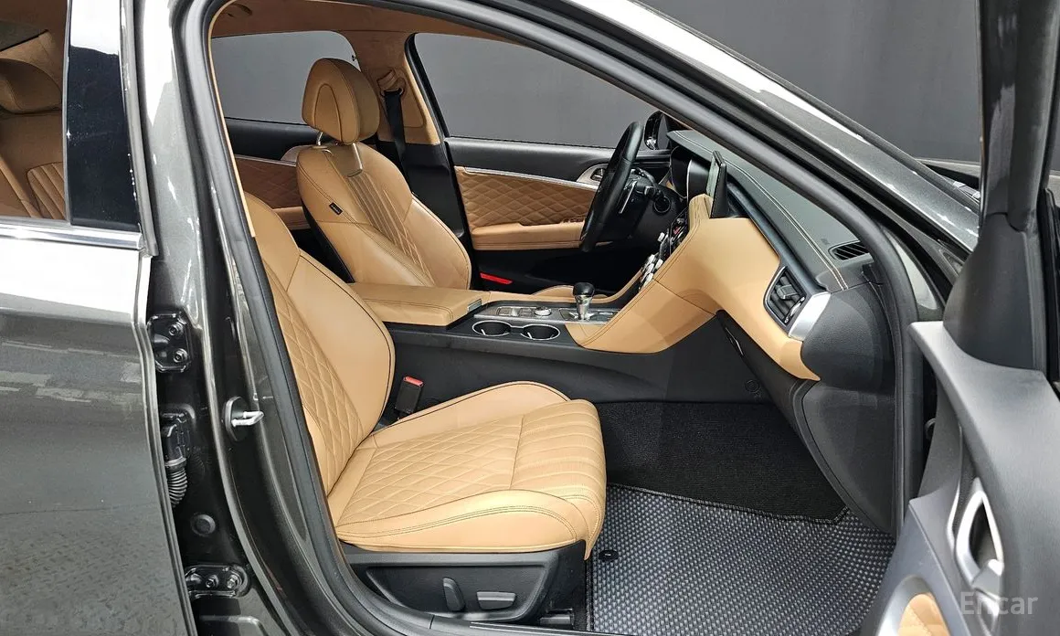 صورة 26 - Genesis G70