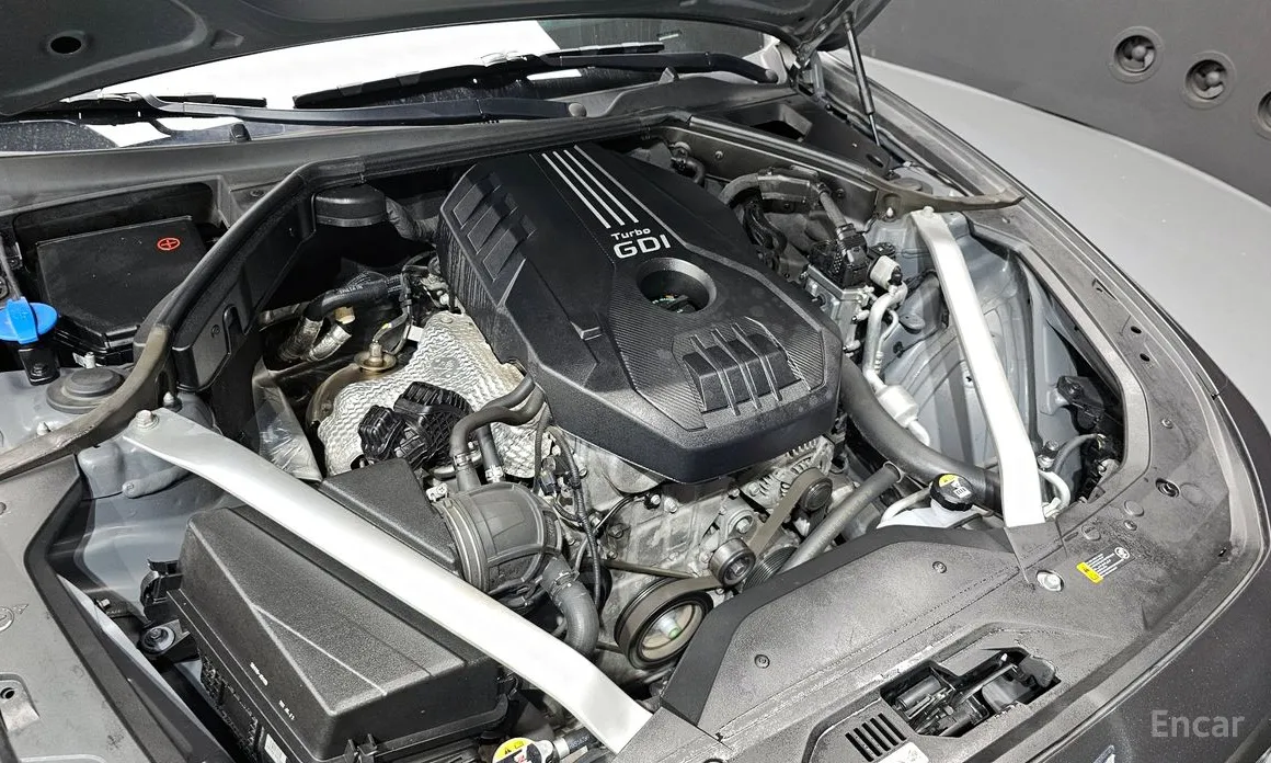 صورة 6 - Genesis G70