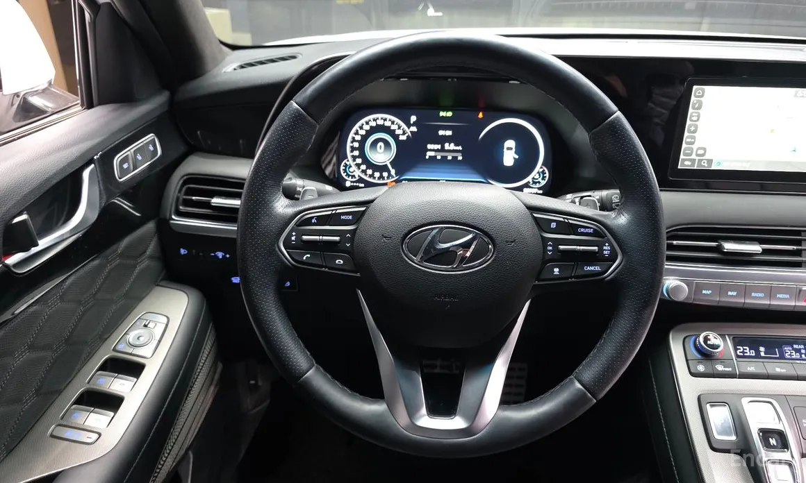 Photo 13 - Hyundai Palisade