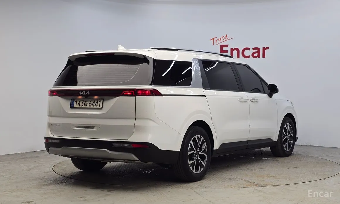 Zdjęcie 2 - Kia Carnival