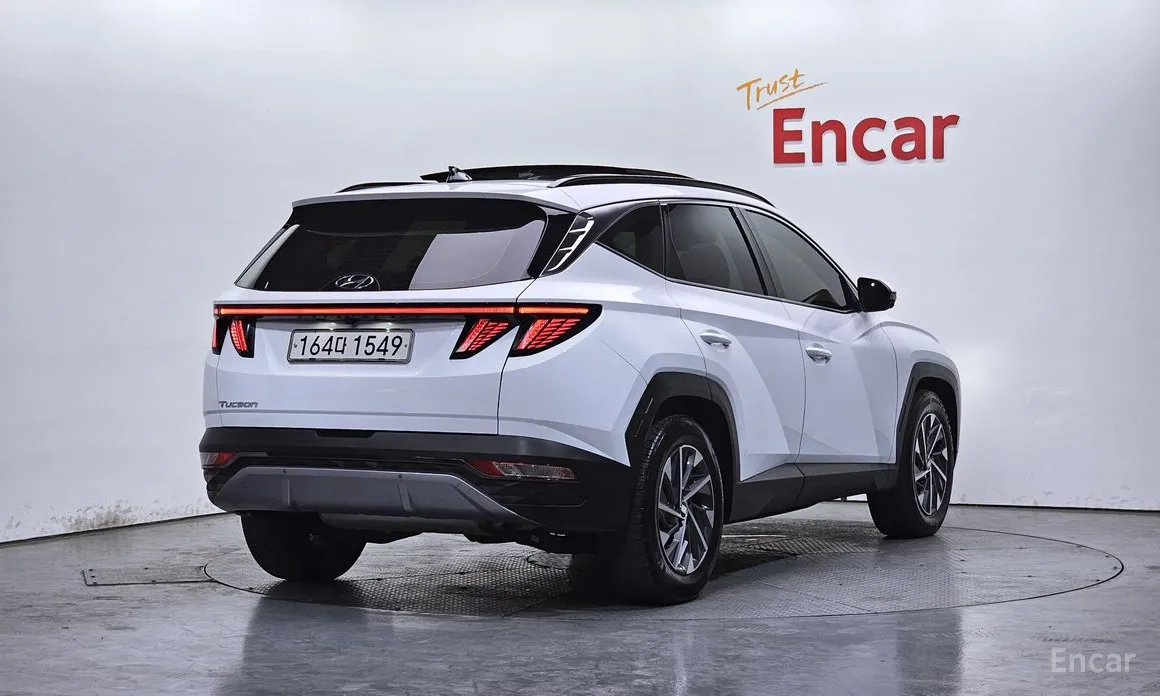 Фото 2 - Hyundai Tucson