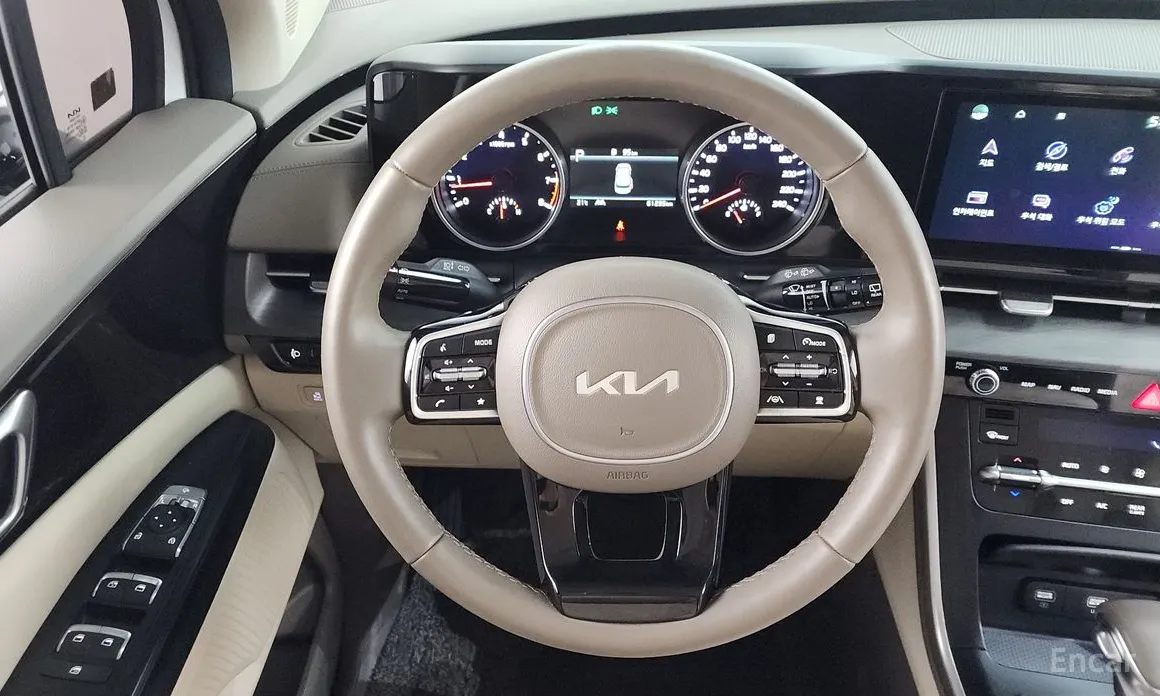 Фото 12 - Kia Carnival