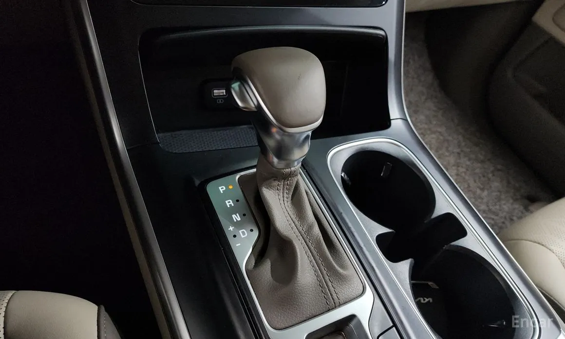 Фото 9 - Kia Carnival