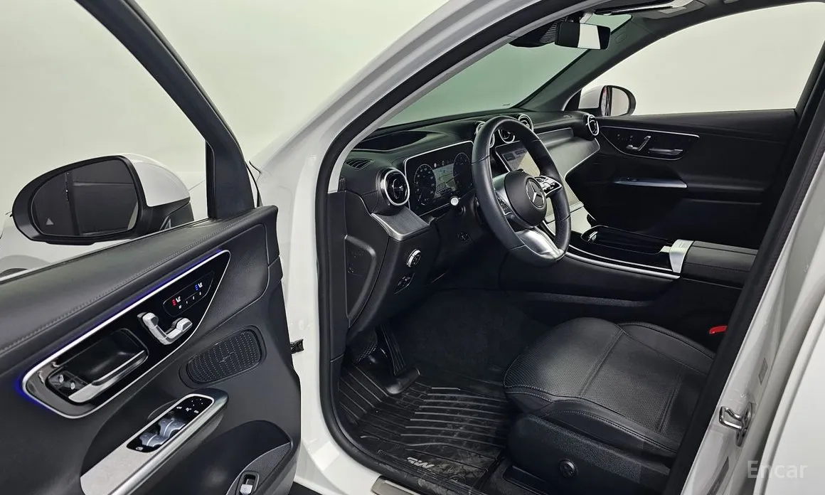Фото 10 - Mercedes-Benz GLC-Class