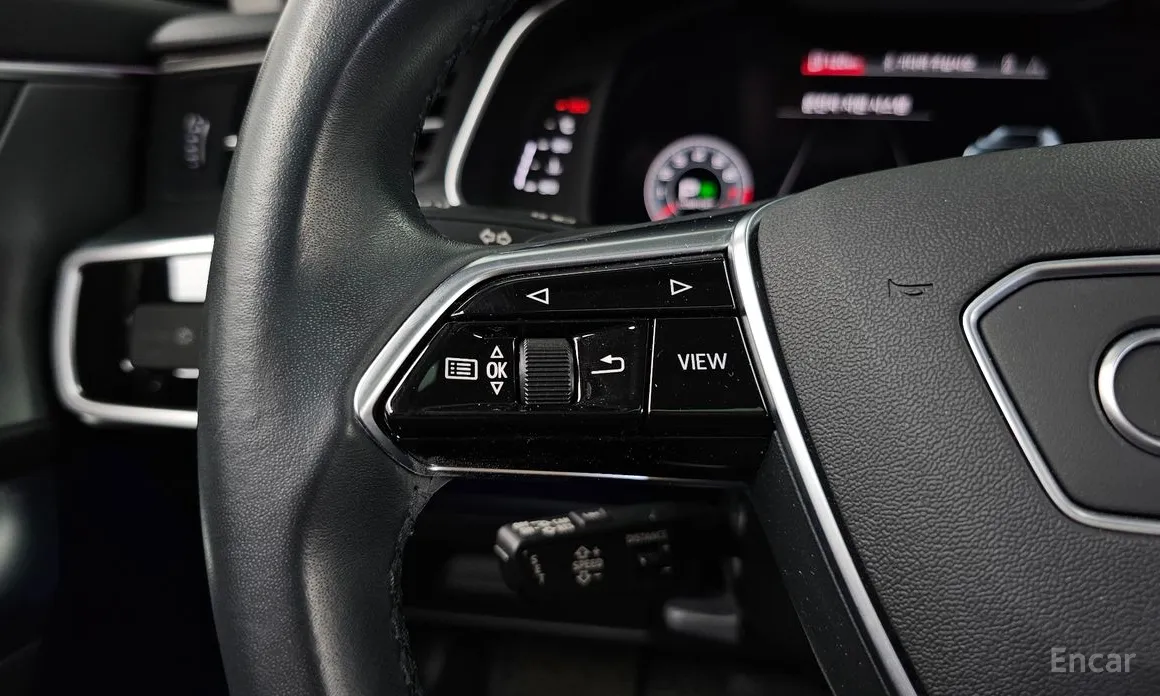 Фото 27 - Audi A6