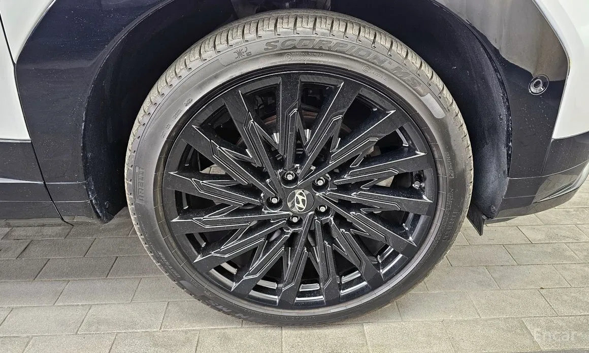 Фото 21 - Hyundai Santa Fe