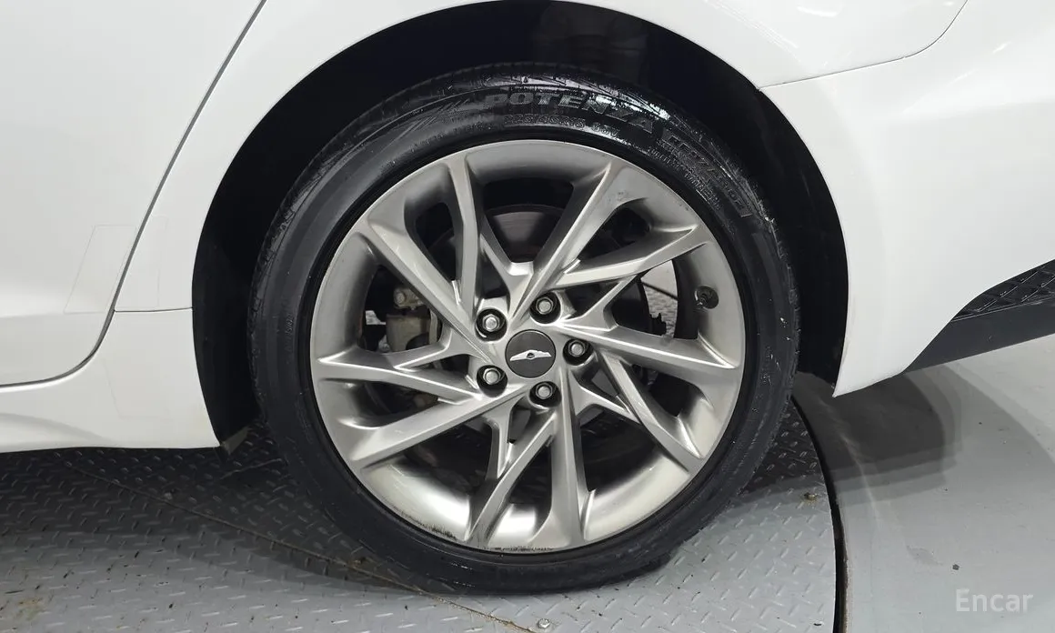 Genesis G70 2020 Gasoline 2.0T 4WD