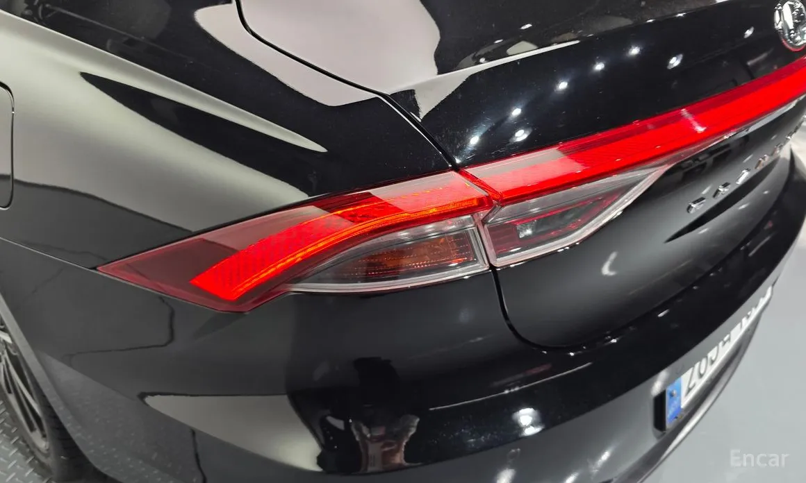 Фото 24 - Hyundai Grandeur