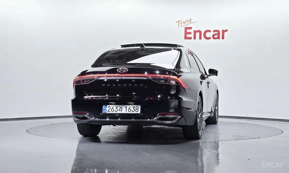 Фото 4 - Hyundai Grandeur