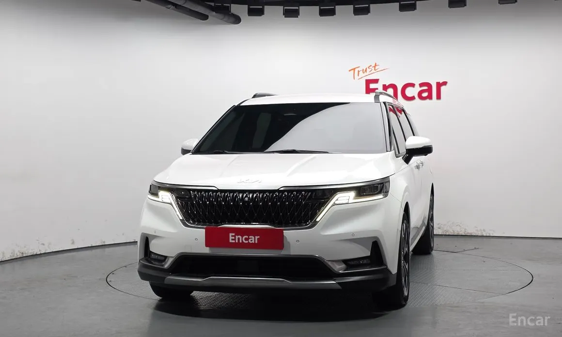 Фото 3 - Kia Carnival