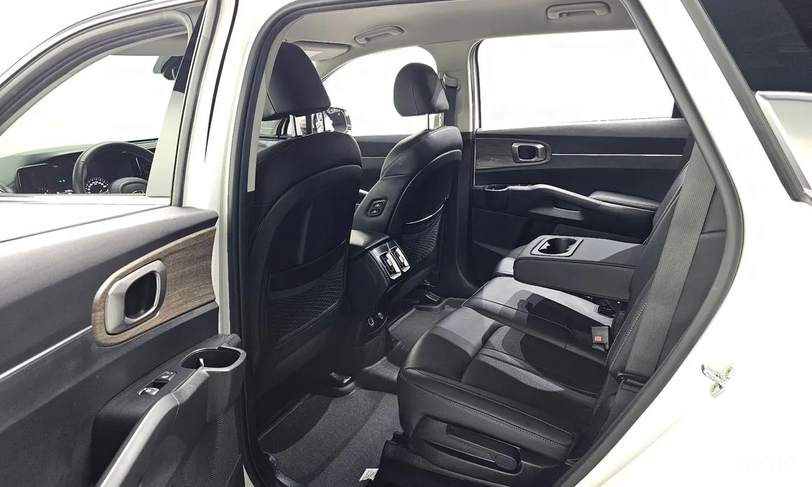 Фото 11 - Kia Sorento