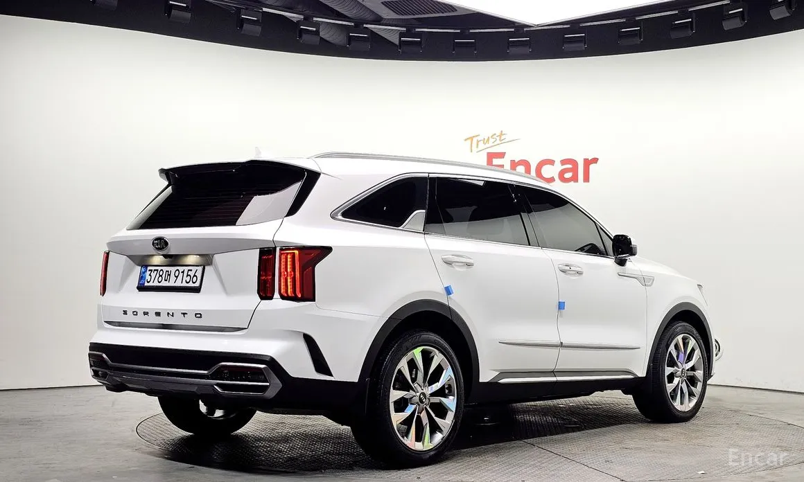 Фото 2 - Kia Sorento