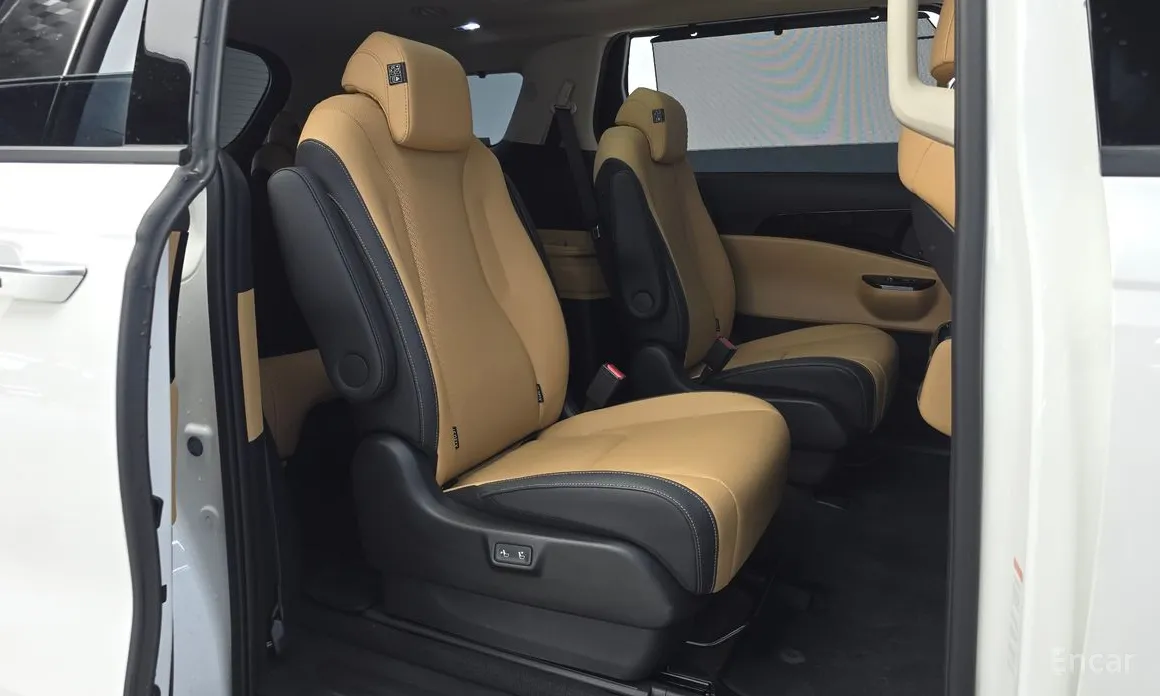 Zdjęcie 12 - Kia Carnival