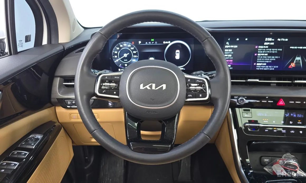 Zdjęcie 13 - Kia Carnival
