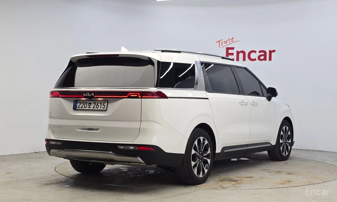 Zdjęcie 2 - Kia Carnival