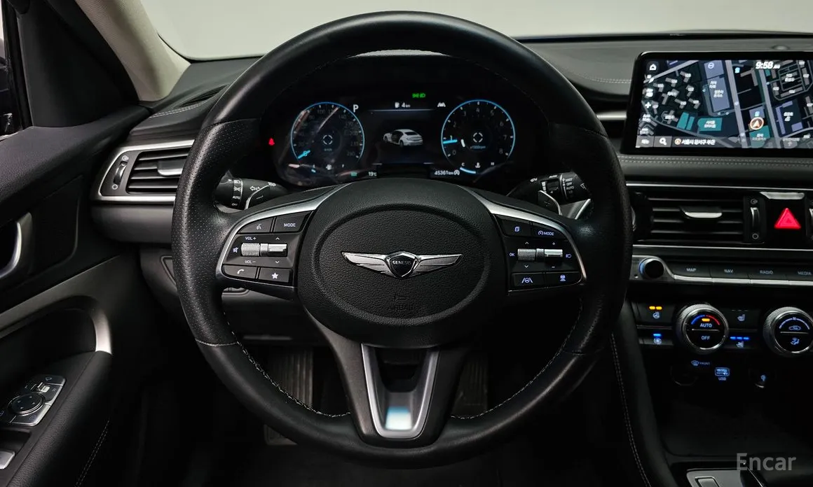 صورة 12 - Genesis G70