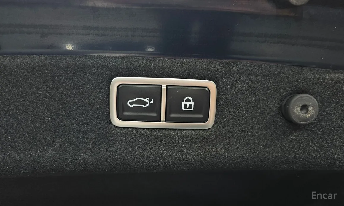 صورة 20 - Genesis G70