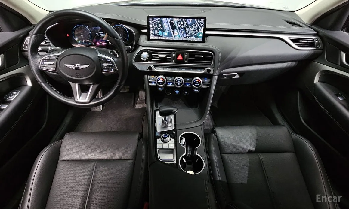 صورة 7 - Genesis G70