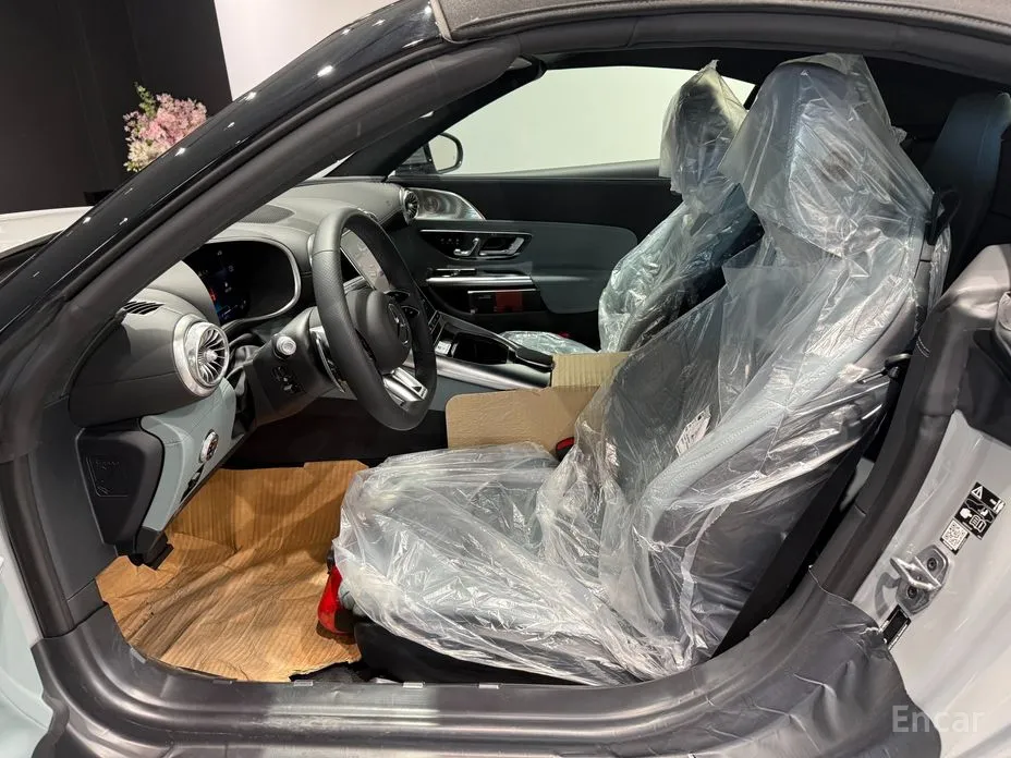 Mercedes-Benz SL-Class 2023 AMG SL63 4MATIC+