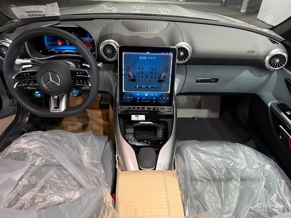 Mercedes-Benz SL-Class 2023 AMG SL63 4MATIC+