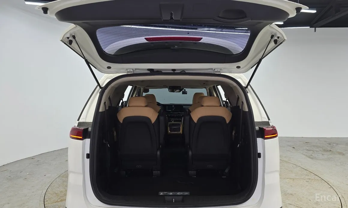 Фото 20 - Kia Carnival