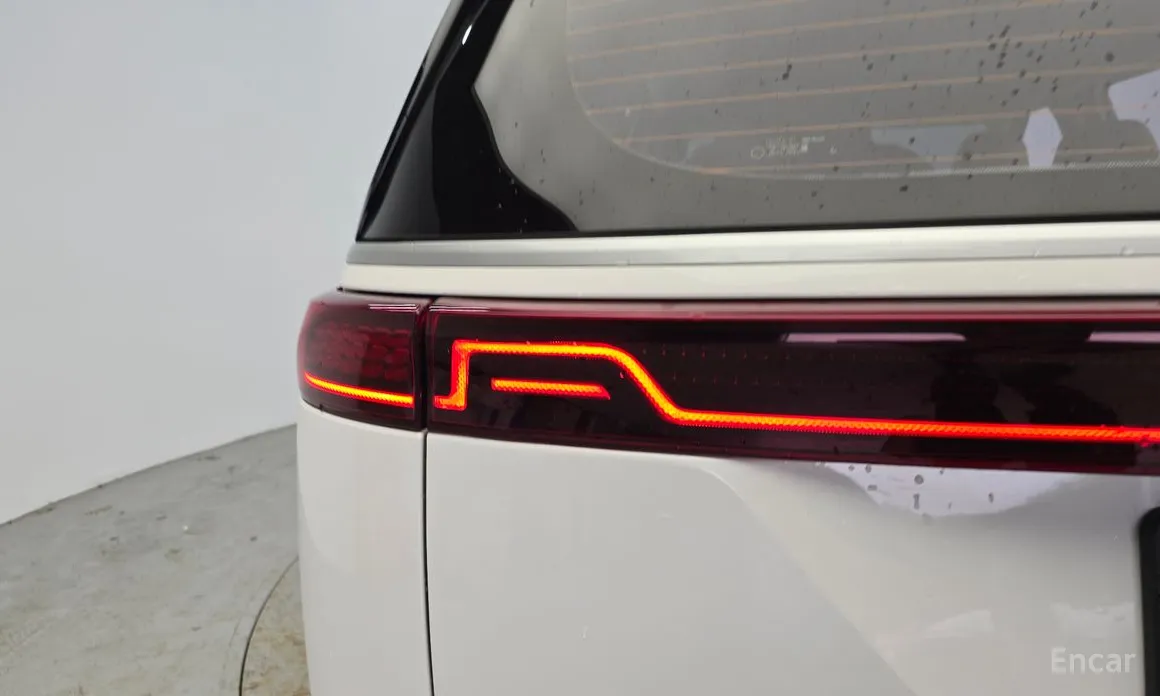 Фото 23 - Kia Carnival