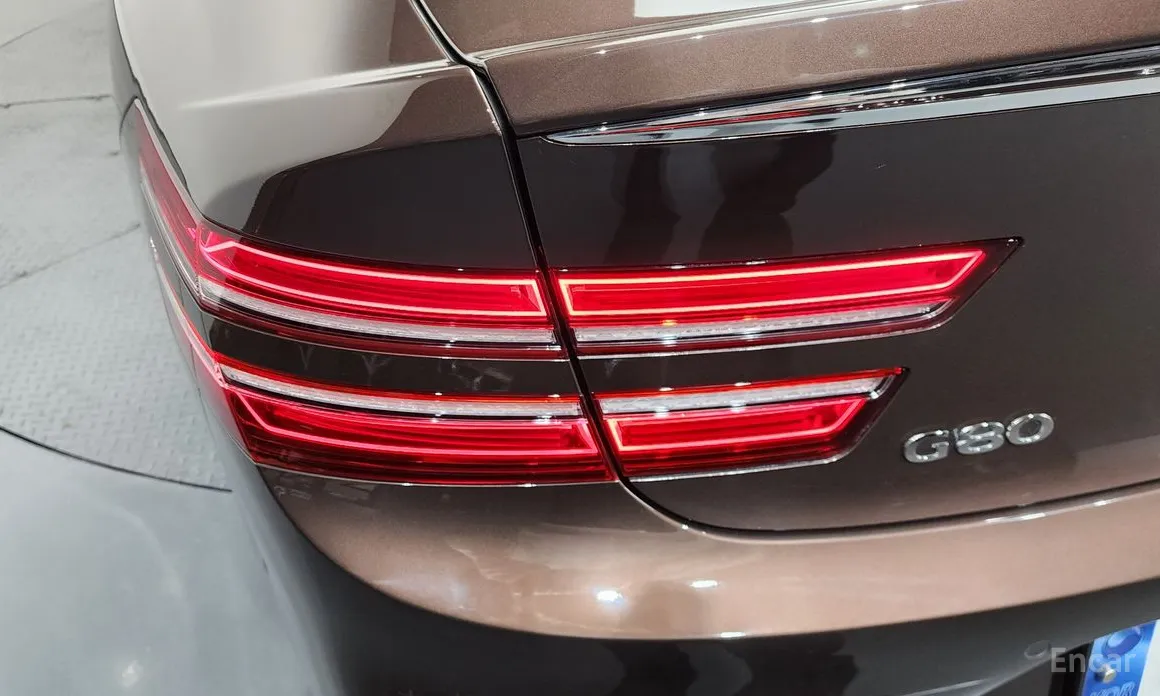 Фото 23 - Genesis G80