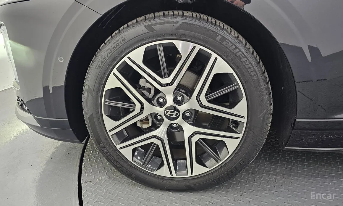 Photo 5 - Hyundai Grandeur