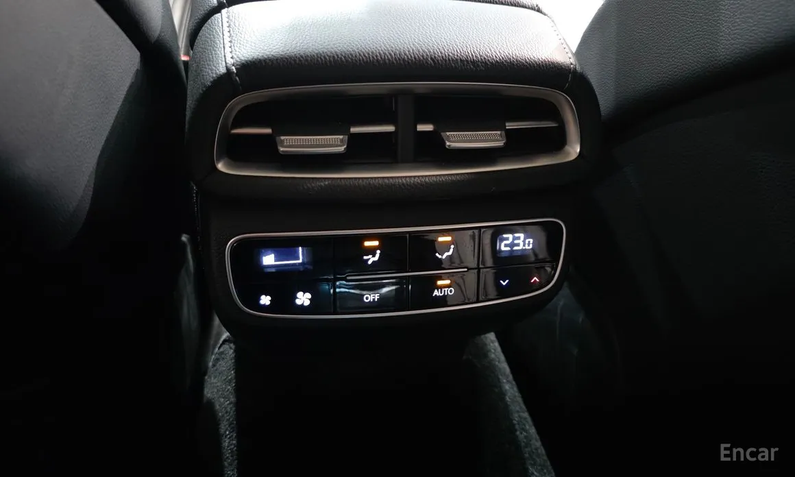 Фото 33 - Genesis G80