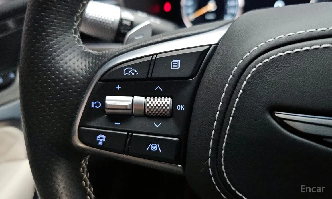 Photo 32 - Genesis G70