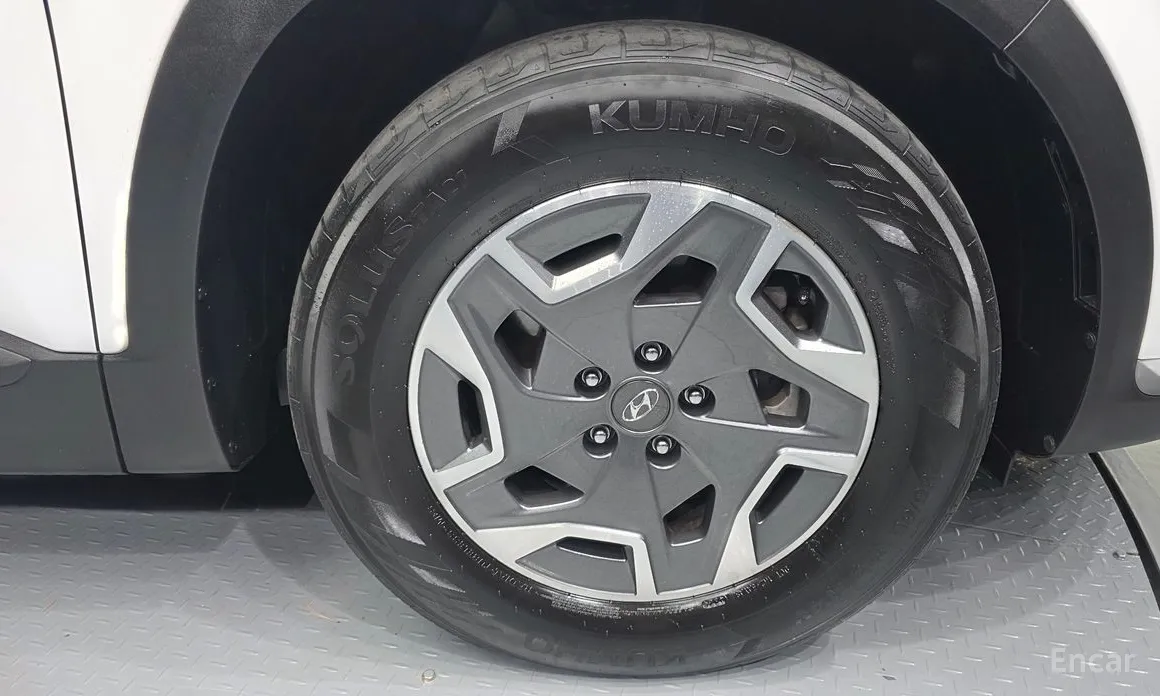 Фото 21 - Hyundai Santa Fe