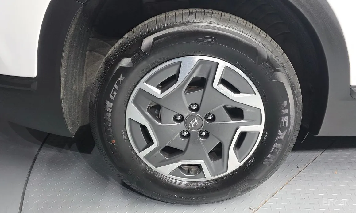 Фото 5 - Hyundai Santa Fe