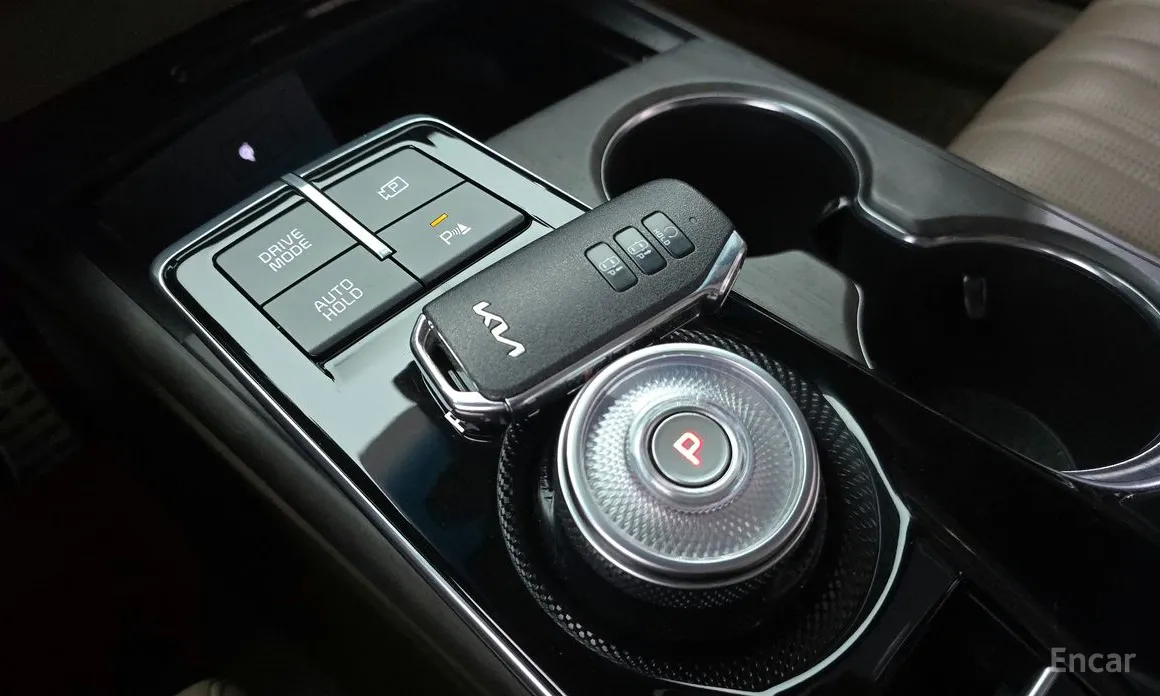 Фото 9 - Kia K8