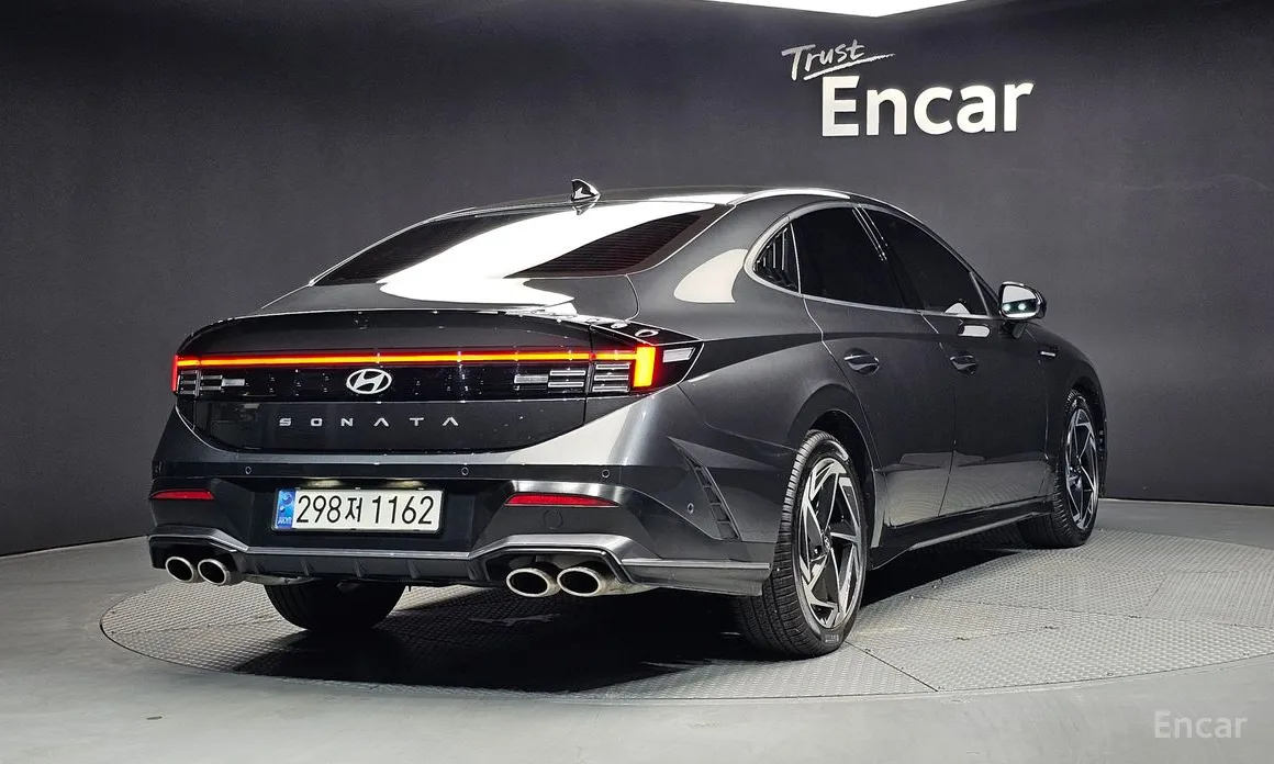 Фото 2 - Hyundai Sonata