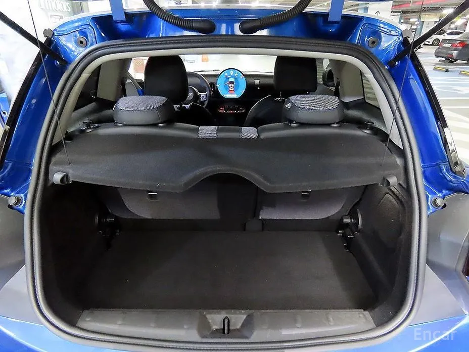 Mini Cooper 2024 Classic
