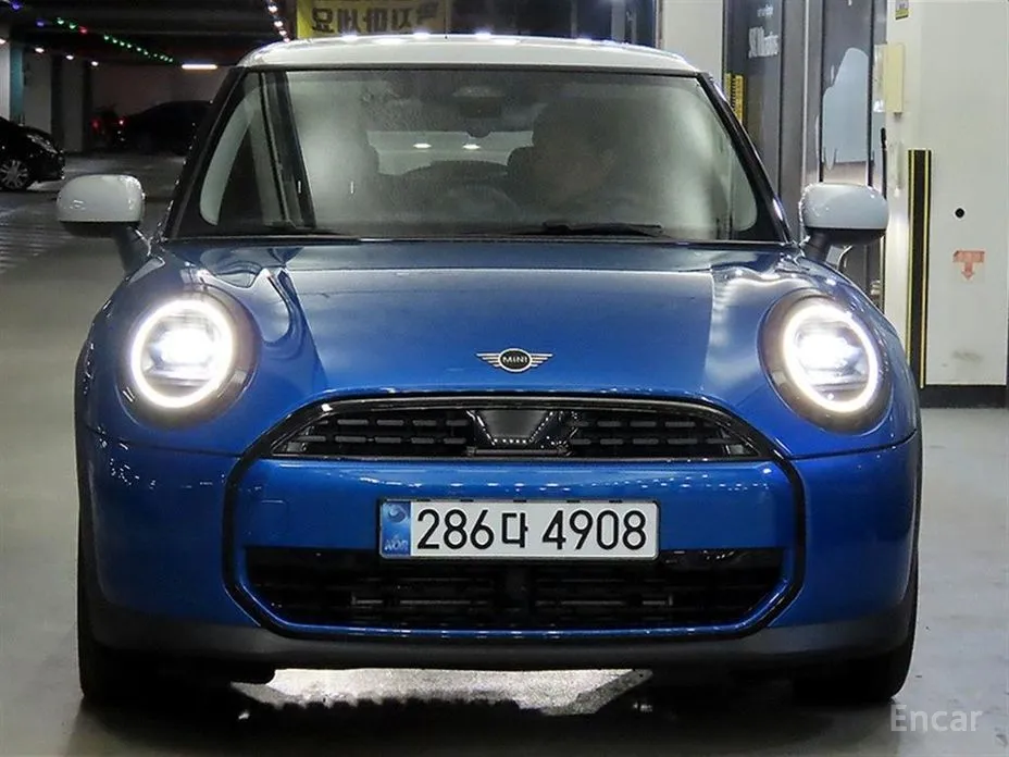 Mini Cooper 2024 Classic