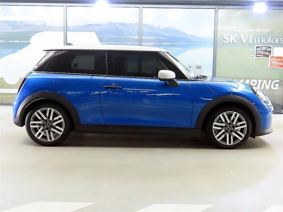 Mini Cooper 2024 Classic