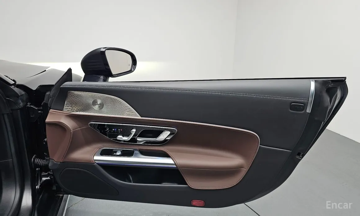 Mercedes-Benz SL-Class 2023 AMG SL63 4MATIC+