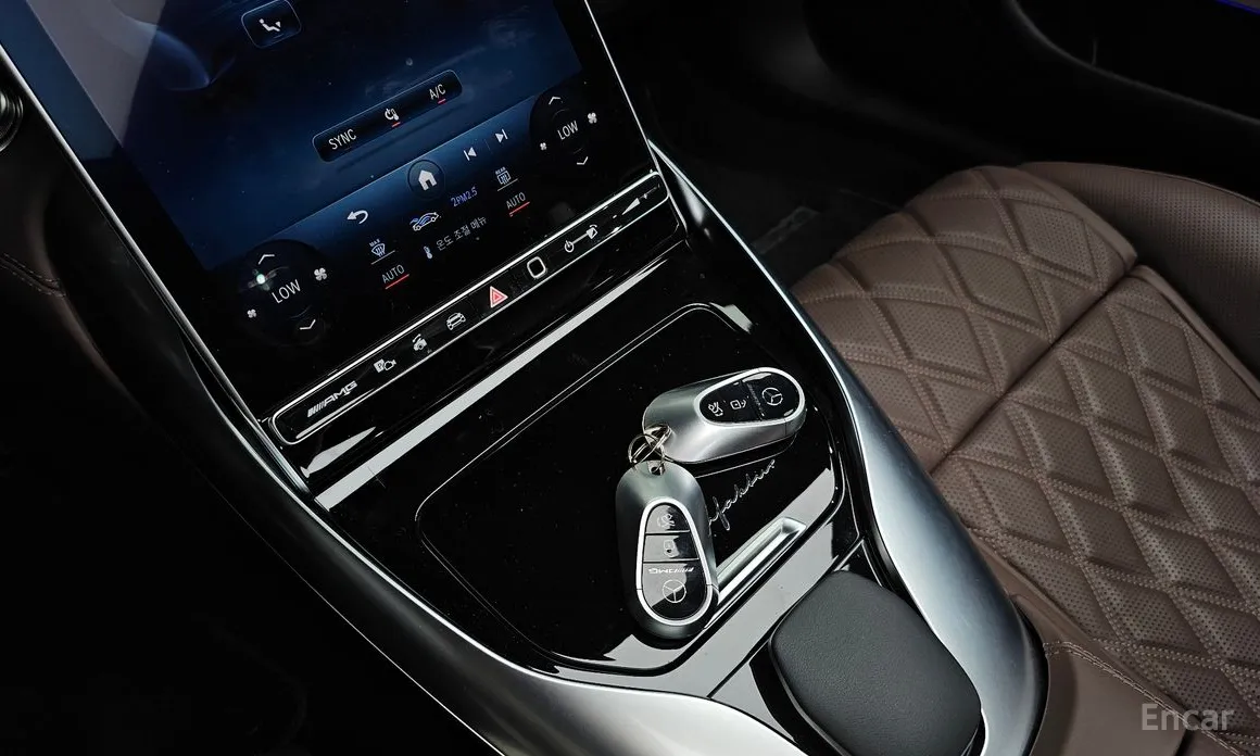 Mercedes-Benz SL-Class 2023 AMG SL63 4MATIC+
