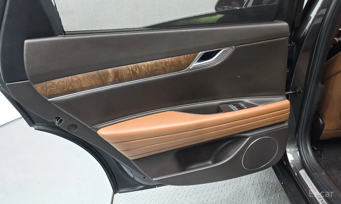 Фото 25 - Genesis G80
