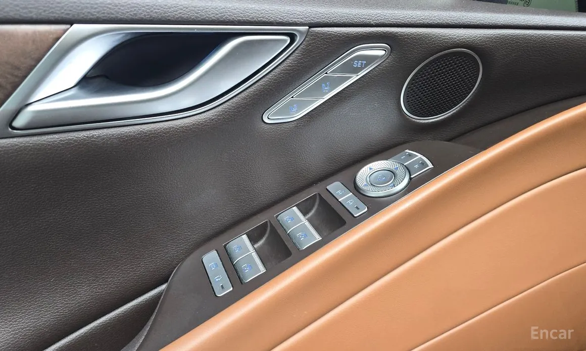 Фото 29 - Genesis G80