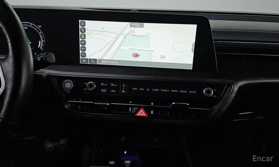 Photo 12 - Kia K8